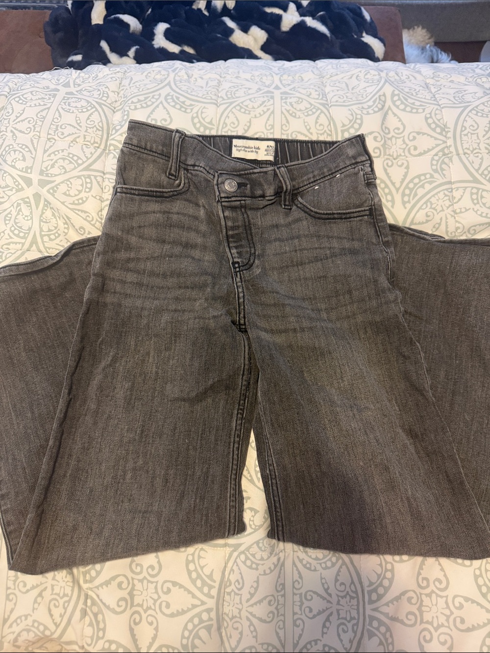 abercrombie kids Gray High-Rise Straight Jeans